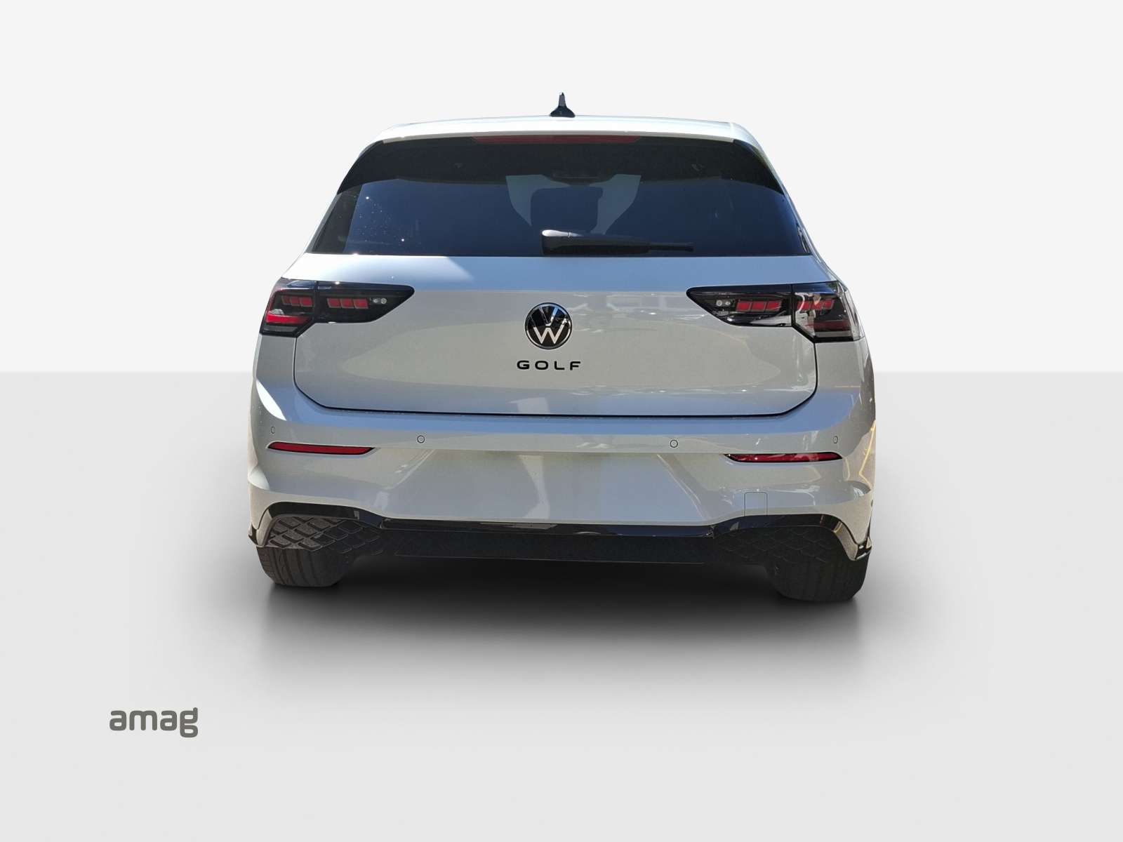 VW Golf 1.5 e TSI mHEV R-Line DSG-showroom-element-3