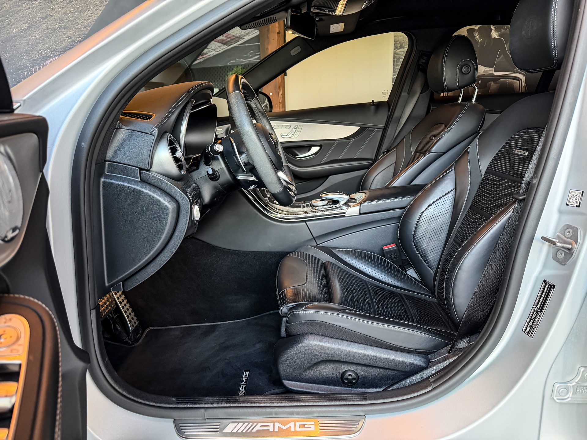 MERCEDES-BENZ C 63 S AMG-image-8