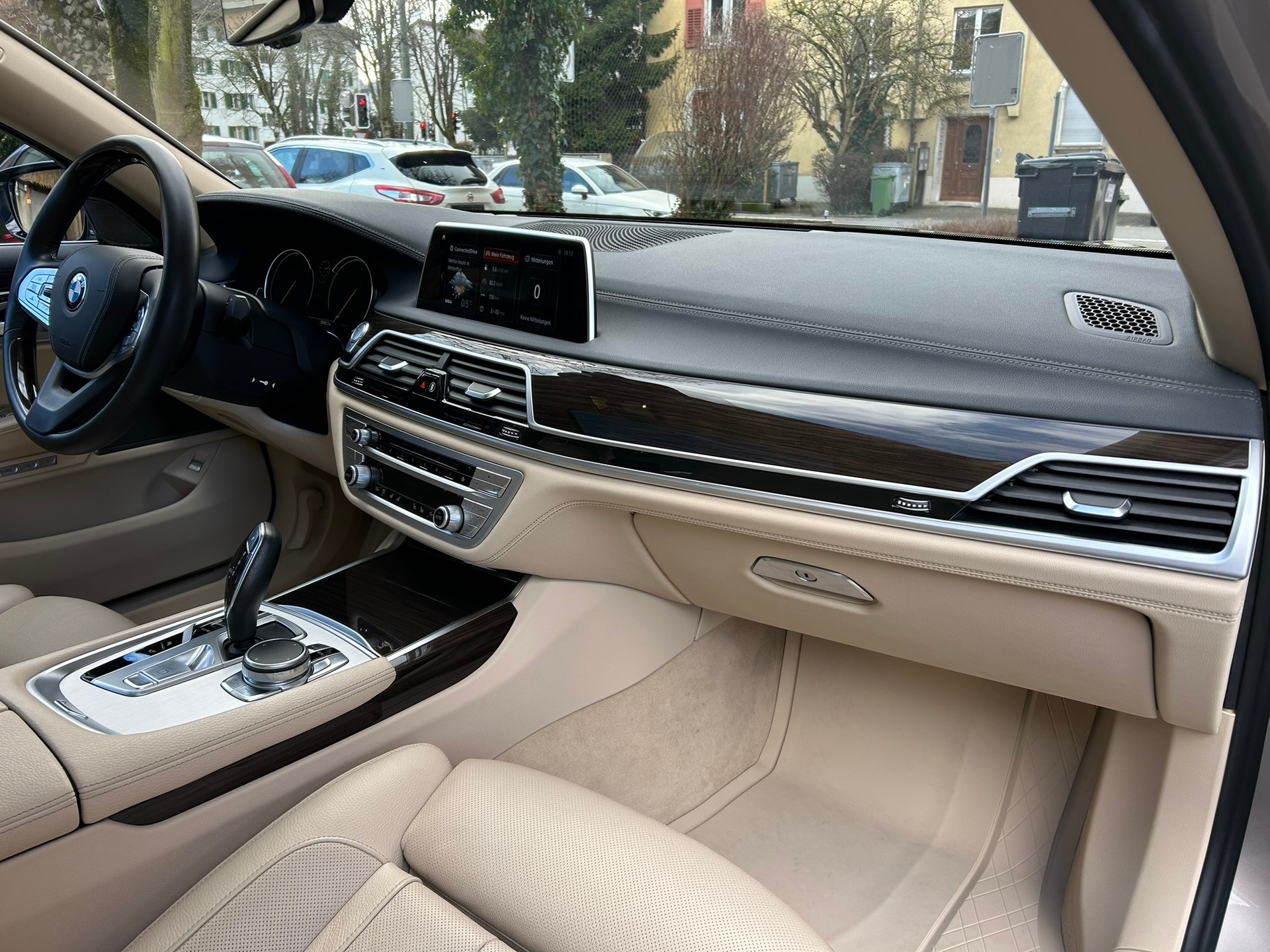 BMW 730d xDrive Steptronic-image-6
