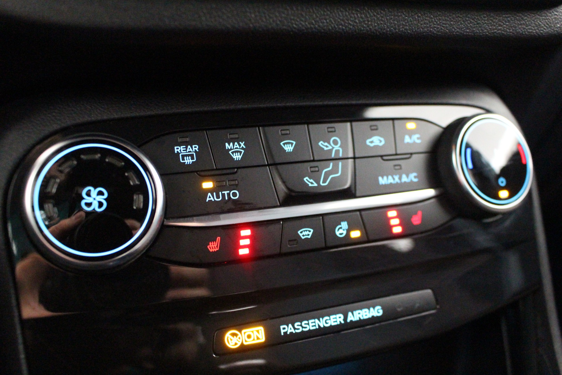 FORD Puma 1.0 EcoB Hybrid 125 ST-Line-image-17