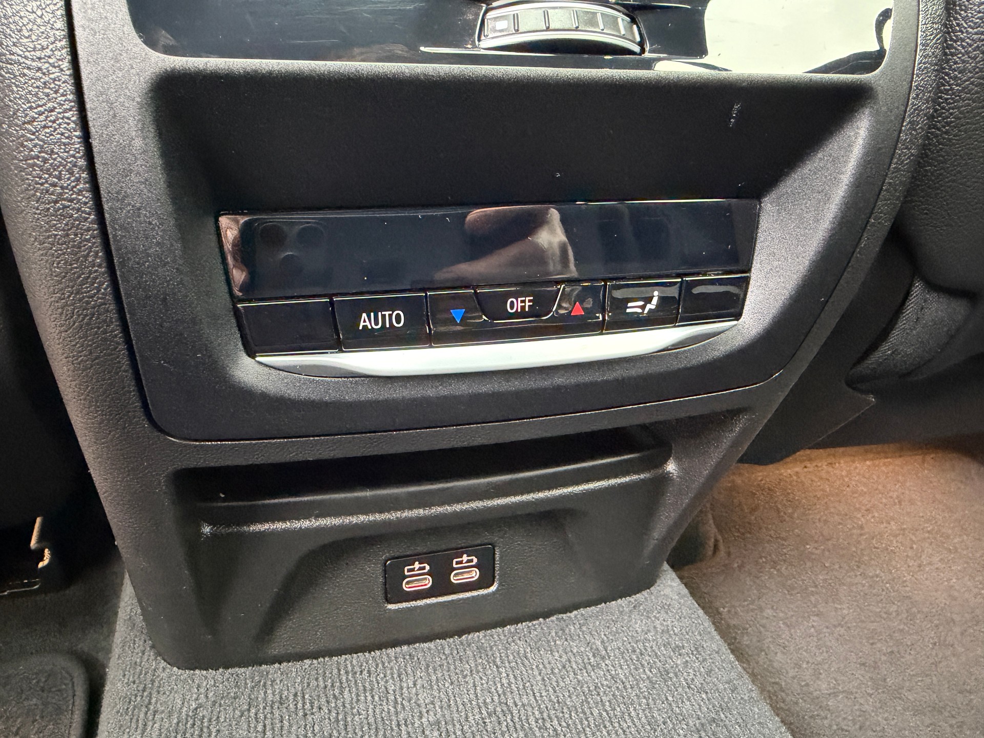 BMW X4M xDrive M Competition Steptronic-image-26
