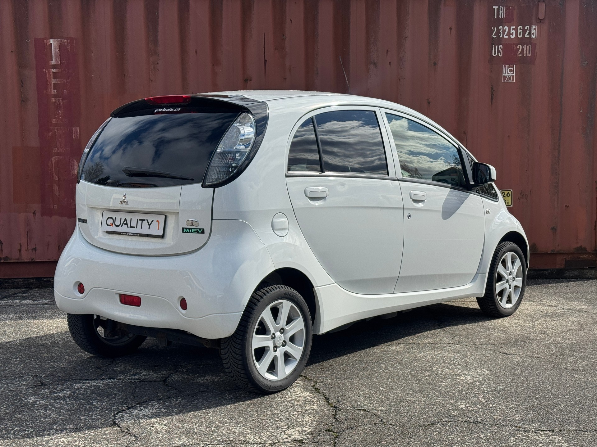 MITSUBISHI i-MiEV City Car Elektro Style-showroom-element-1