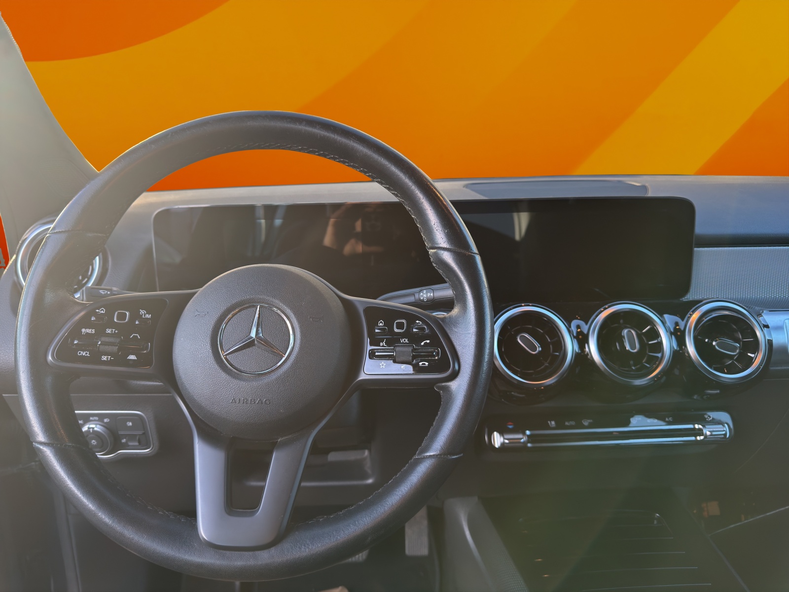 MERCEDES-BENZ GLB 200 4Matic Style 8G-Tronic-image-8