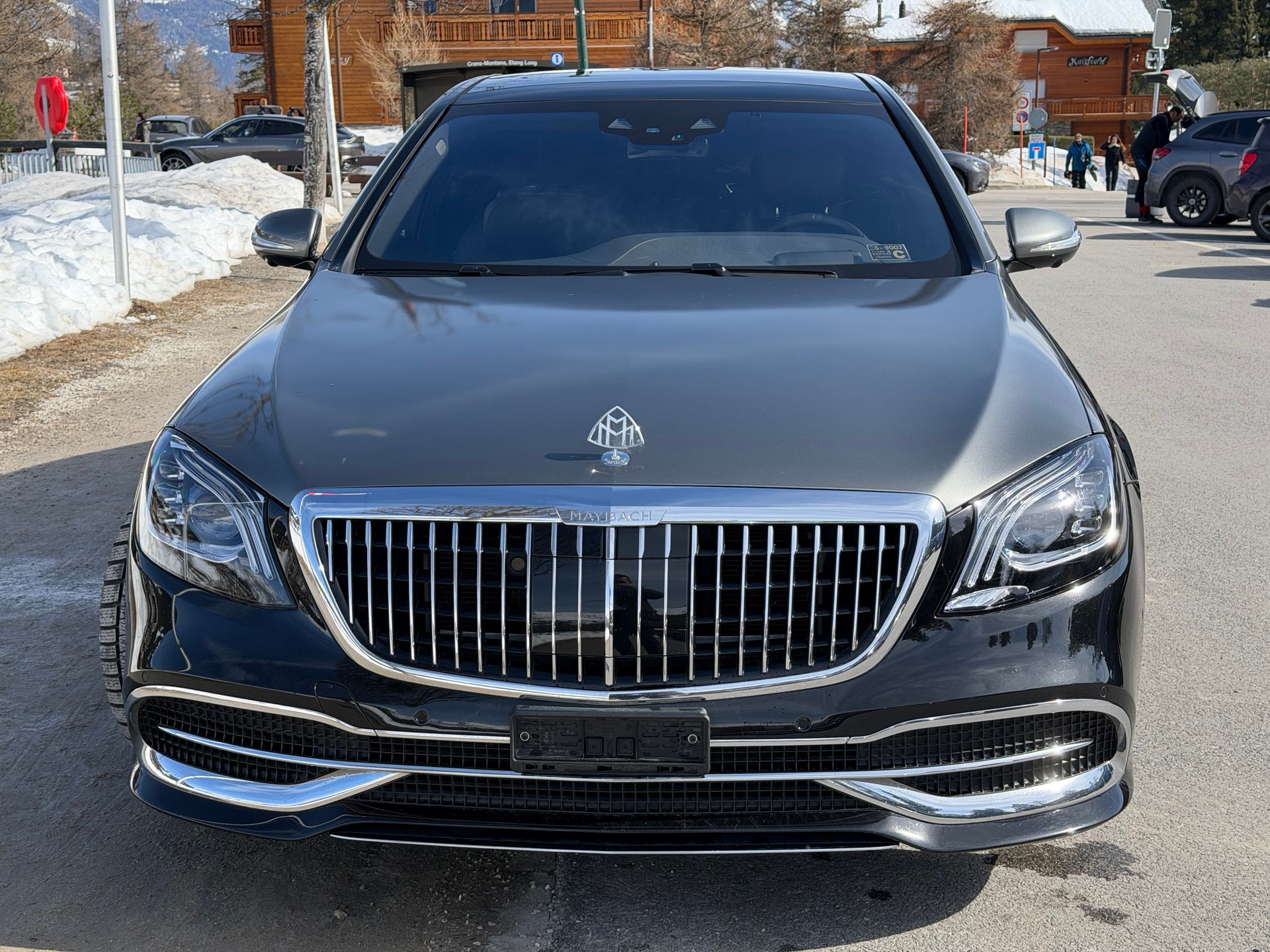 MERCEDES-BENZ Maybach S560 4Matic-image-7