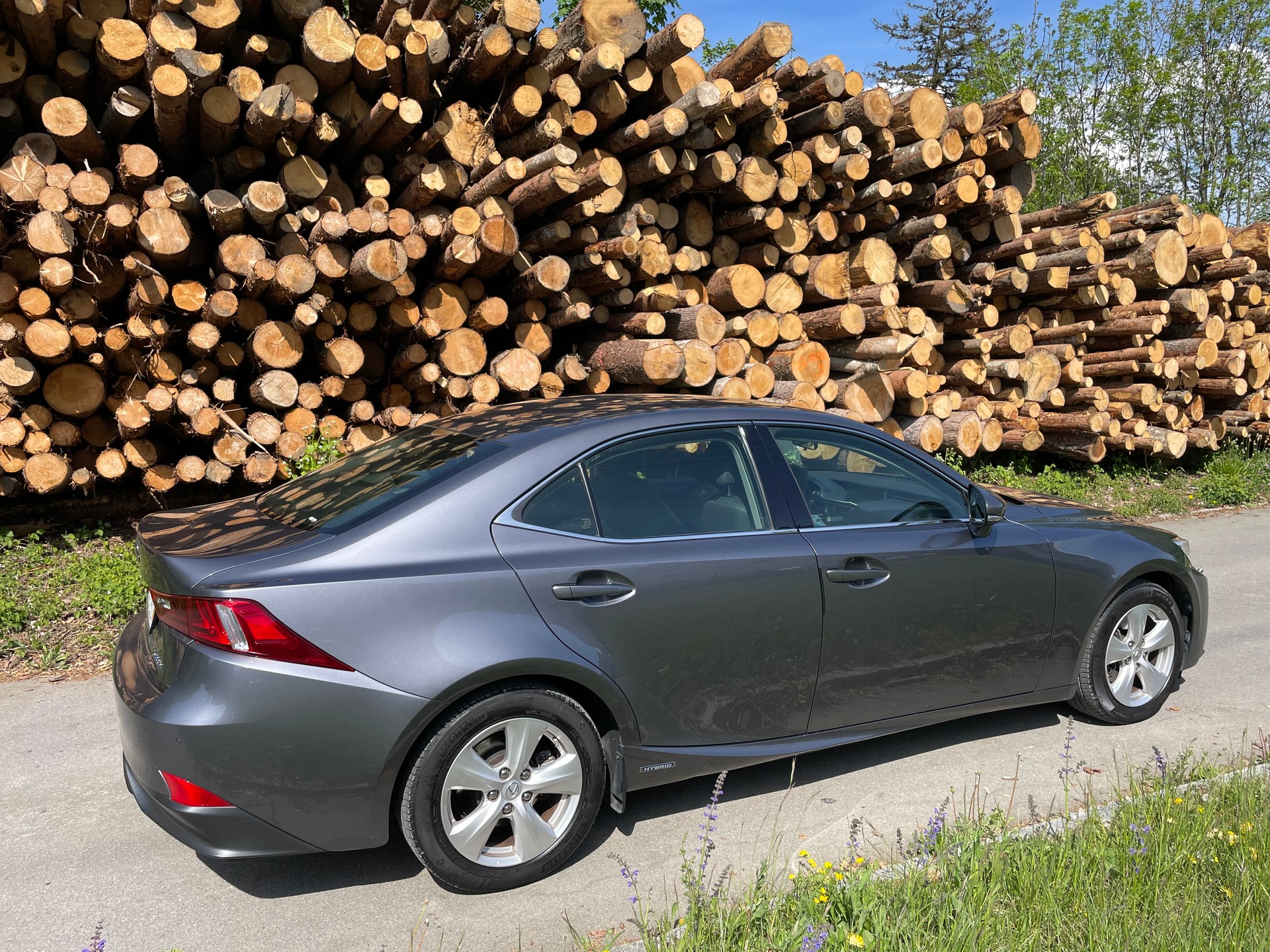 LEXUS IS 300h Automatic-image-1
