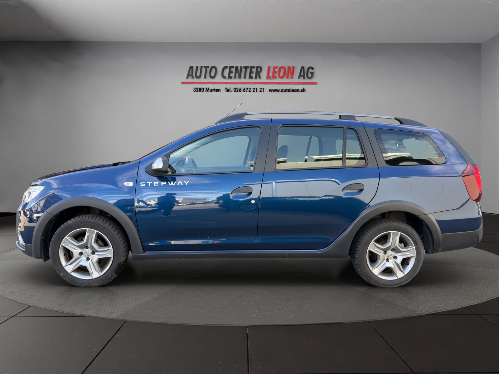 DACIA Logan MCV 0.9 Stepway-showroom-element-2
