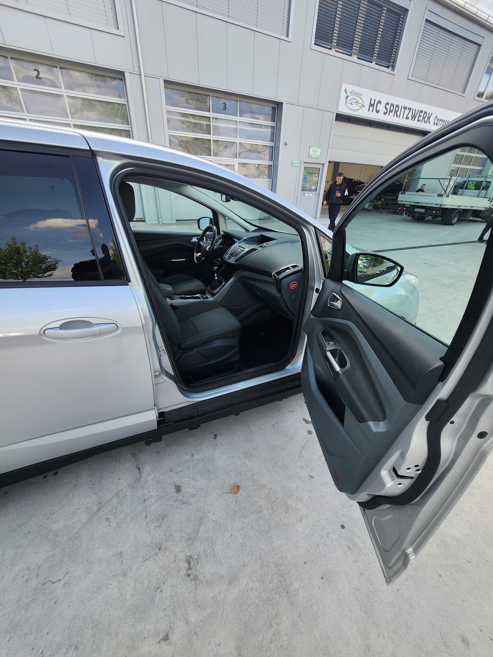 FORD Grand C-Max 1.0 SCTi Titanium-image-6