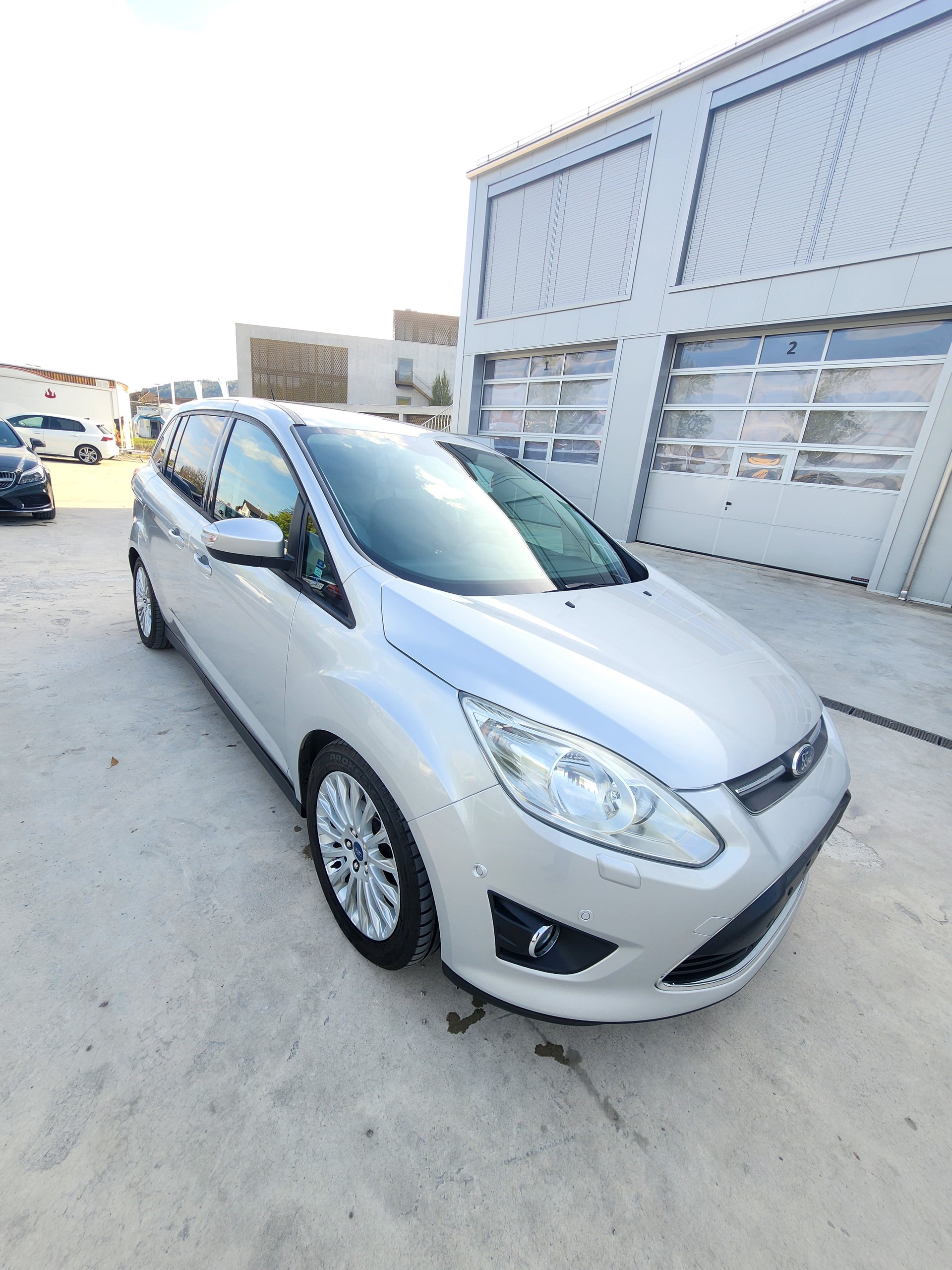 FORD Grand C-Max 1.0 SCTi Titanium-image-2