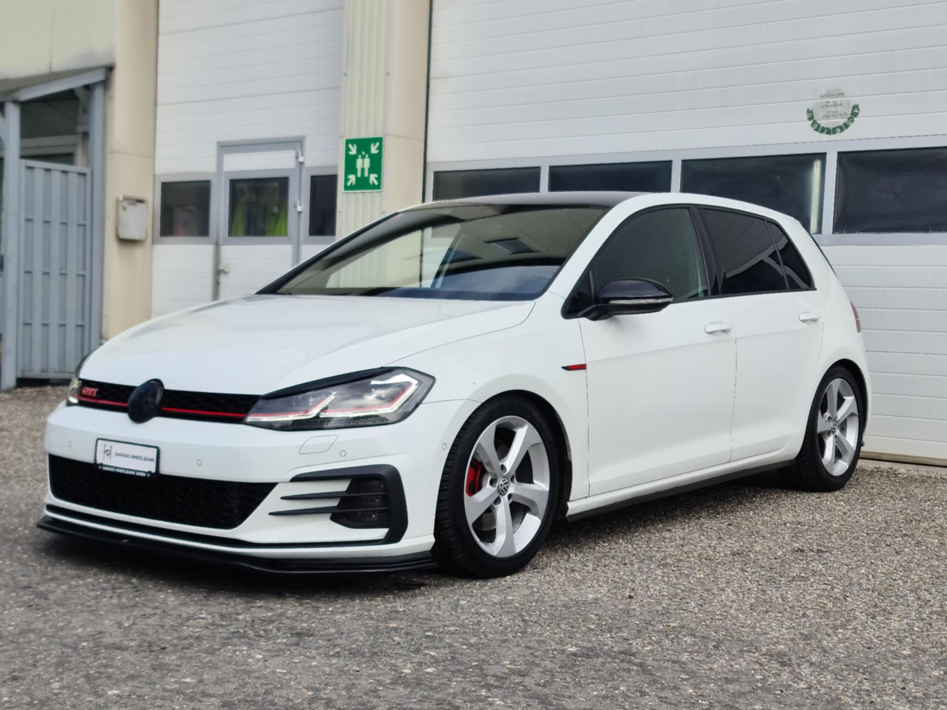 VW Golf 2.0 TSI GTI DSG-image-4