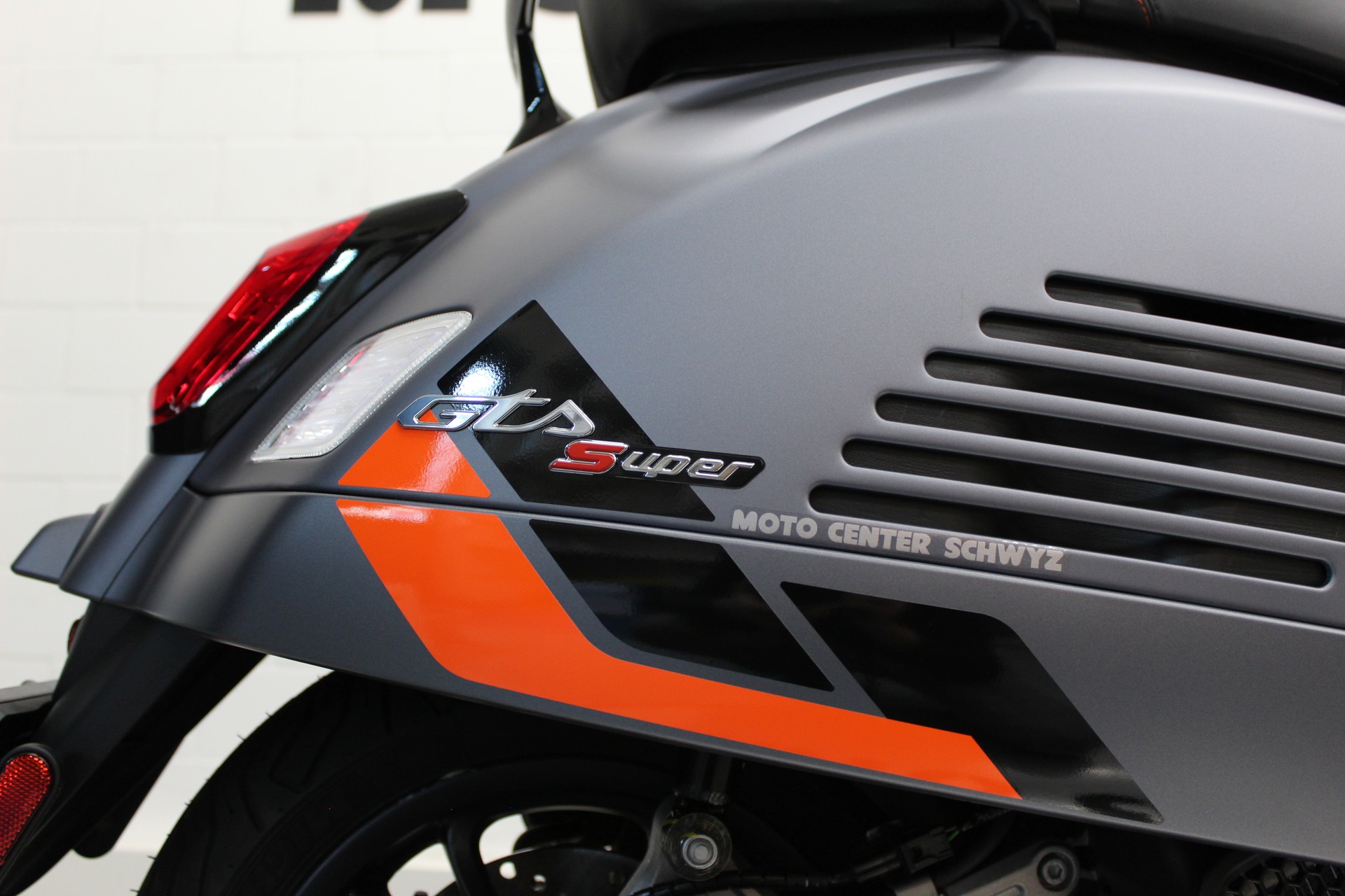 PIAGGIO Vespa GTS 125 Super Sport RST E5+-image-5
