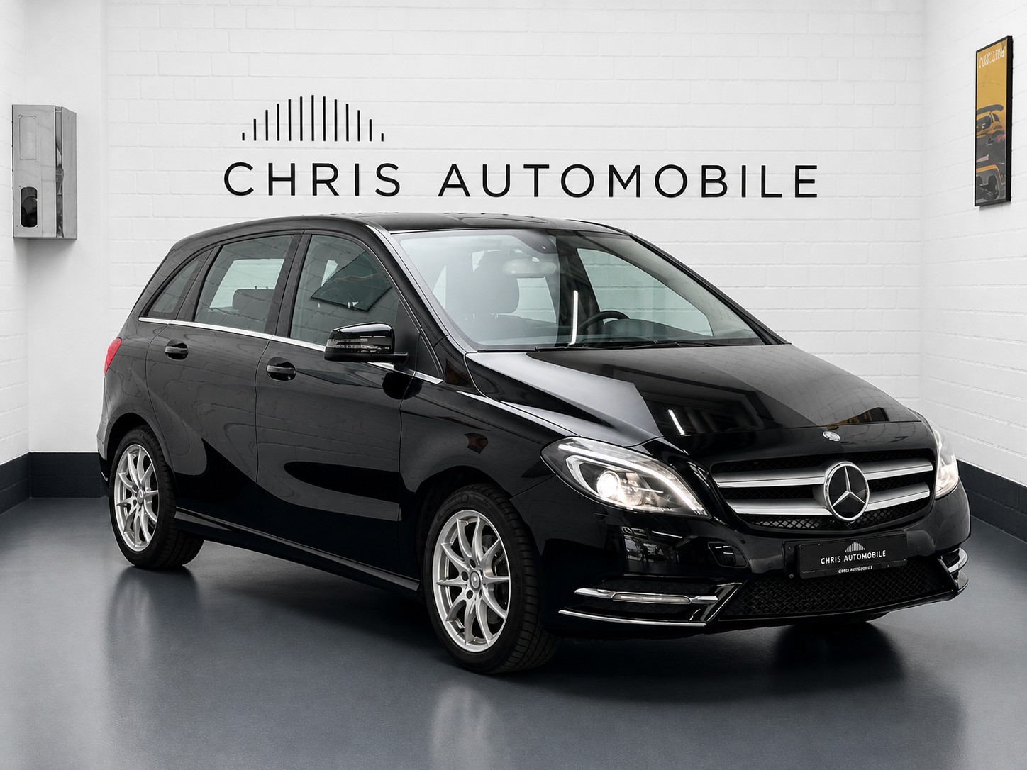 MERCEDES-BENZ B 200 7G-DCT-showroom-element-3