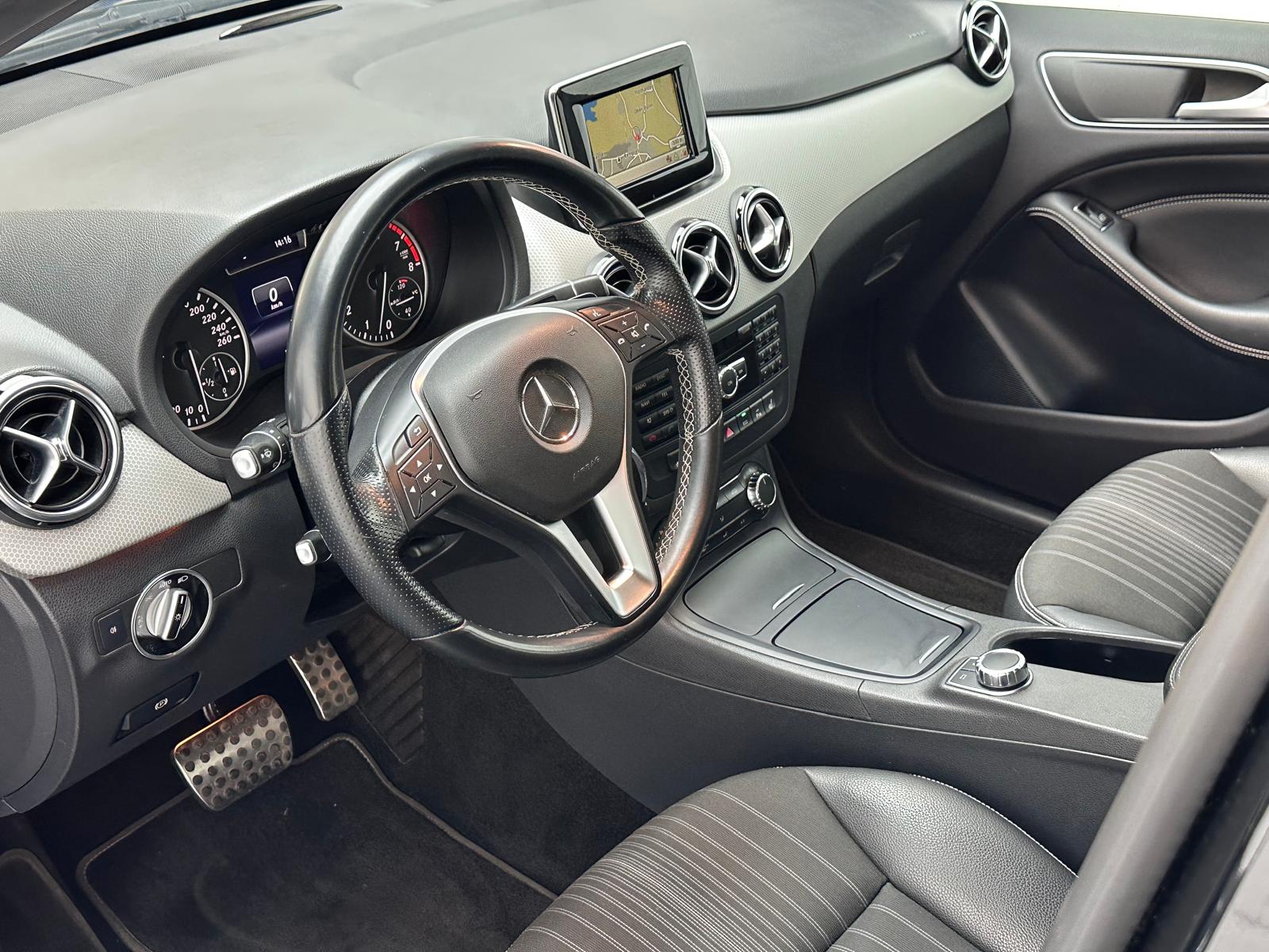 MERCEDES-BENZ B 200 7G-DCT-image-6