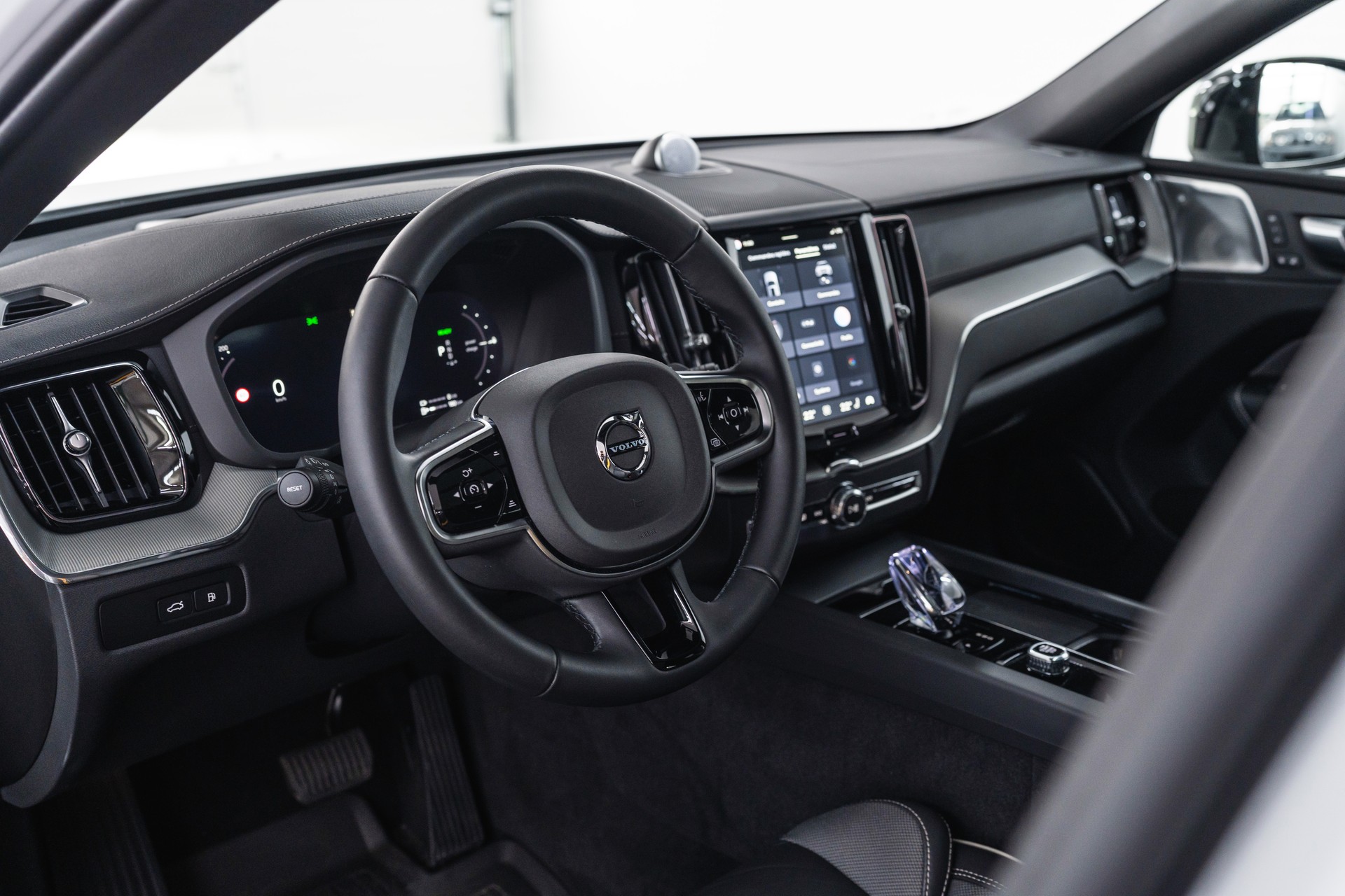 VOLVO XC60 T8 eAWD PluginHybrid Polestar Geartronic-image-9