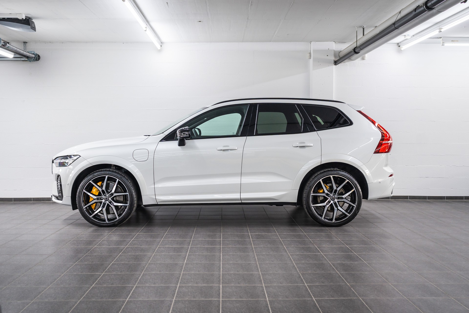 VOLVO XC60 T8 eAWD PluginHybrid Polestar Geartronic-showroom-element-3