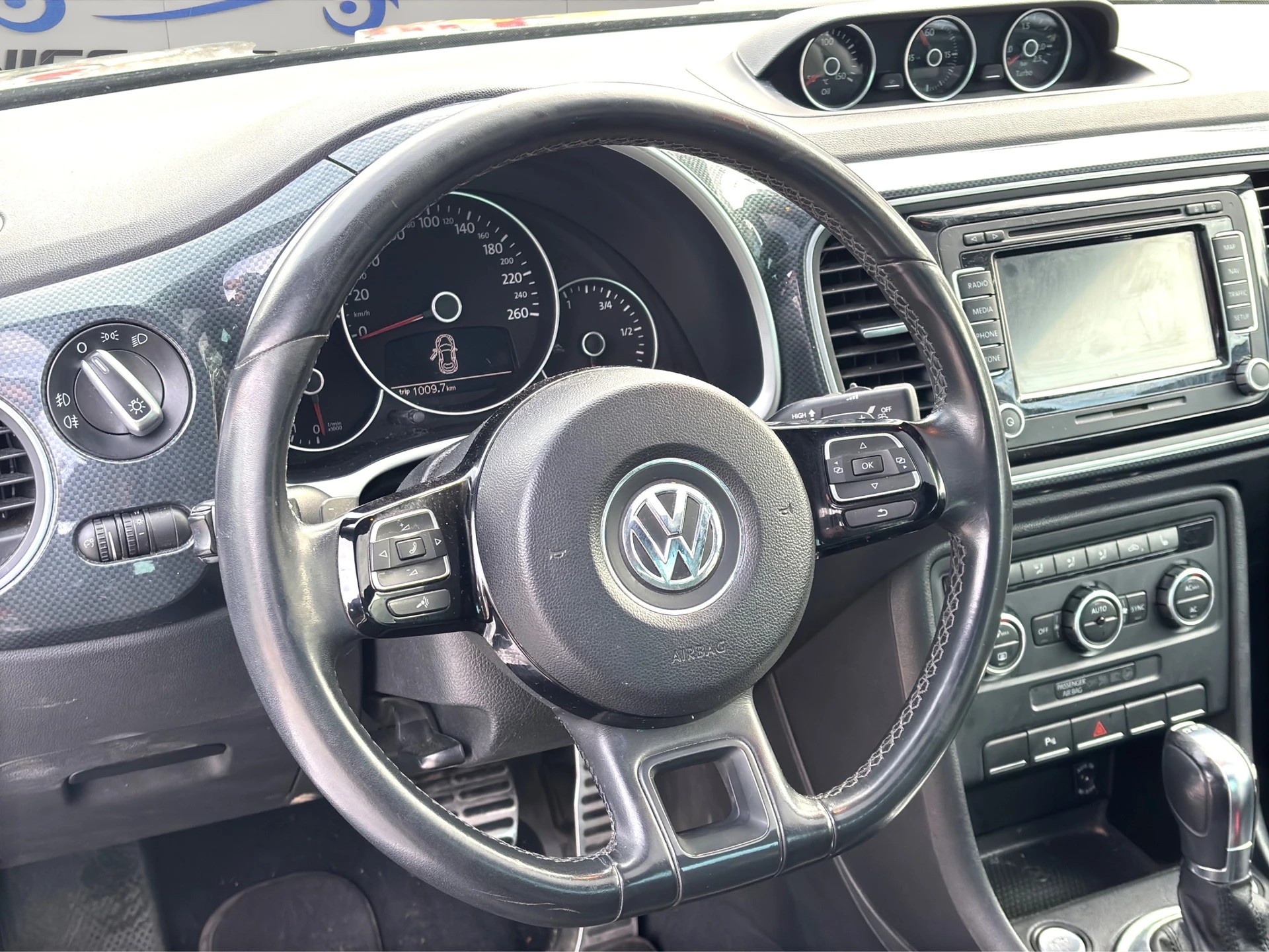 VW Beetle 2.0 TSI Sport DSG-image-14