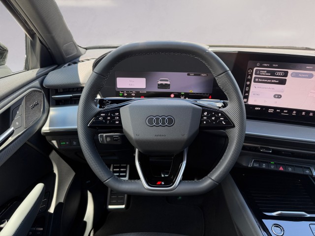 AUDI Q3 SUV e-hybrid 200 kW S tronig-image-12