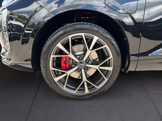 AUDI Q3 SUV e-hybrid 200 kW S tronig-image-8