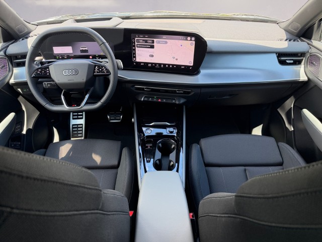 AUDI Q3 SUV e-hybrid 200 kW S tronig-image-11