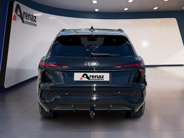 AUDI Q3 SUV e-hybrid 200 kW S tronig-showroom-element-3