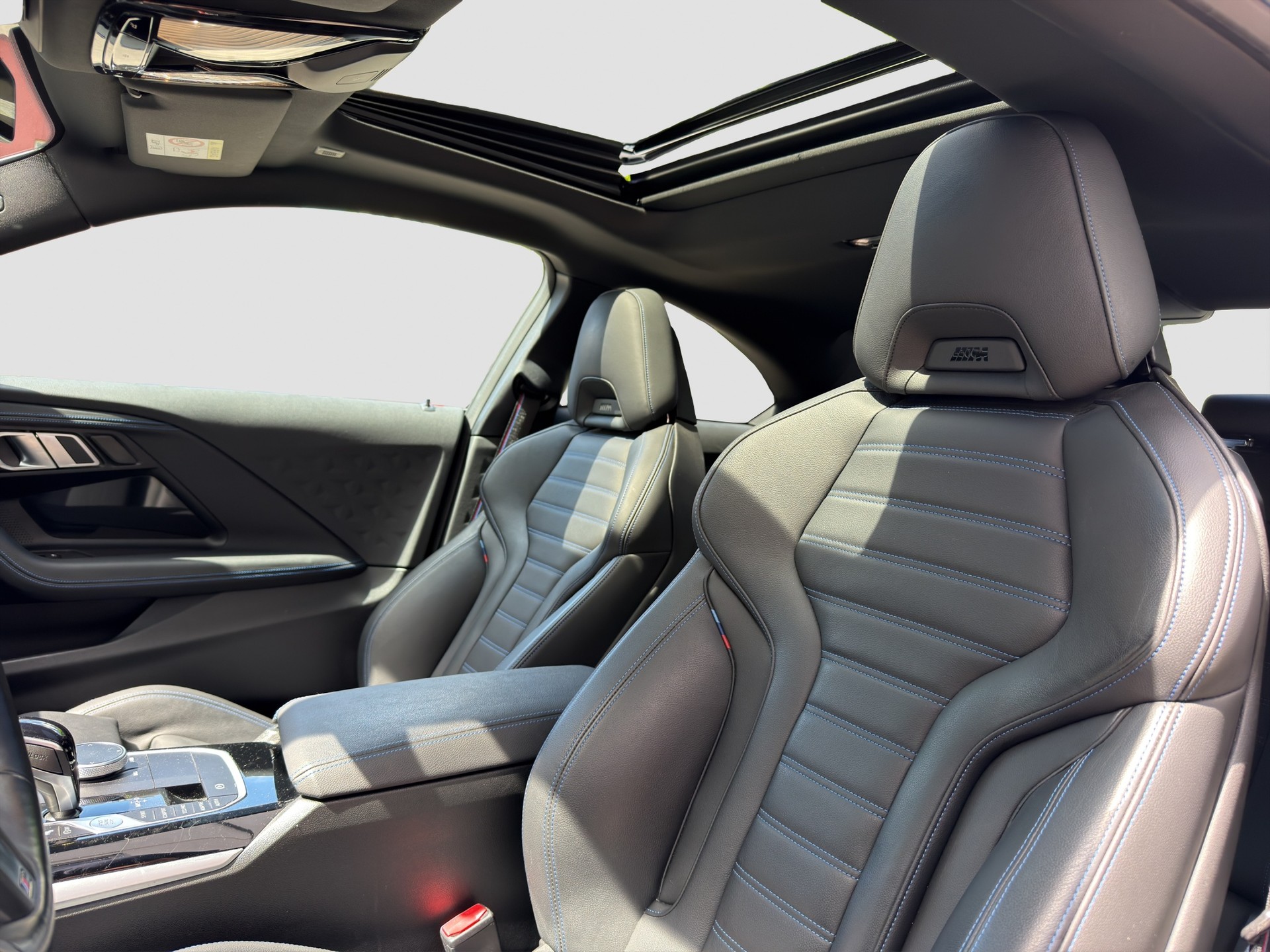 BMW M240i xDrive Steptronic-image-9