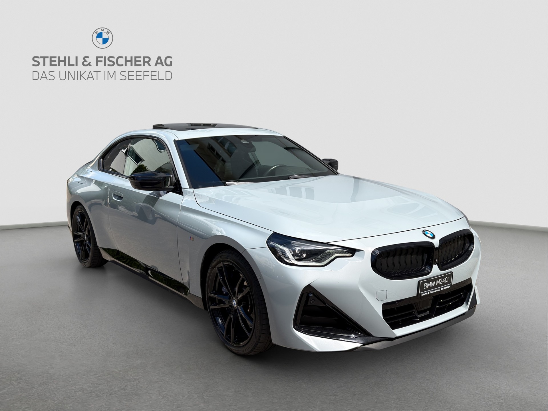 BMW M240i xDrive Steptronic-showroom-element-1