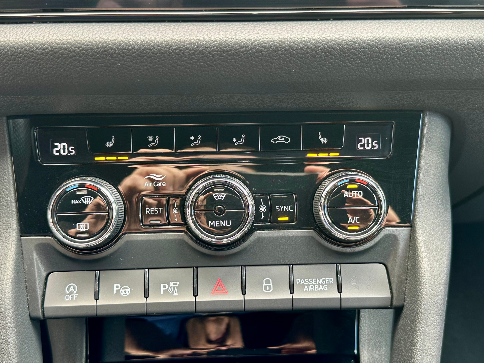 SKODA Kodiaq 2.0 TSI 4x4 RS-image-21