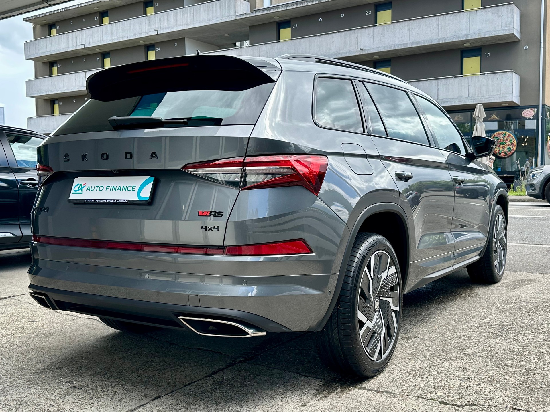 SKODA Kodiaq 2.0 TSI 4x4 RS-image-5