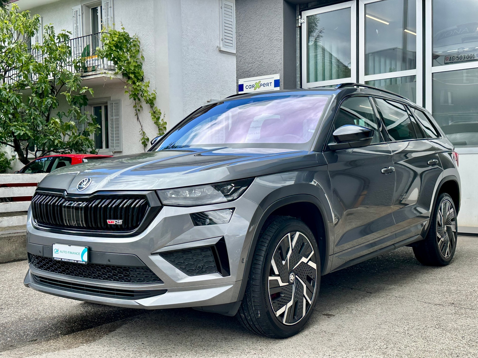 SKODA Kodiaq 2.0 TSI 4x4 RS-showroom-element-2