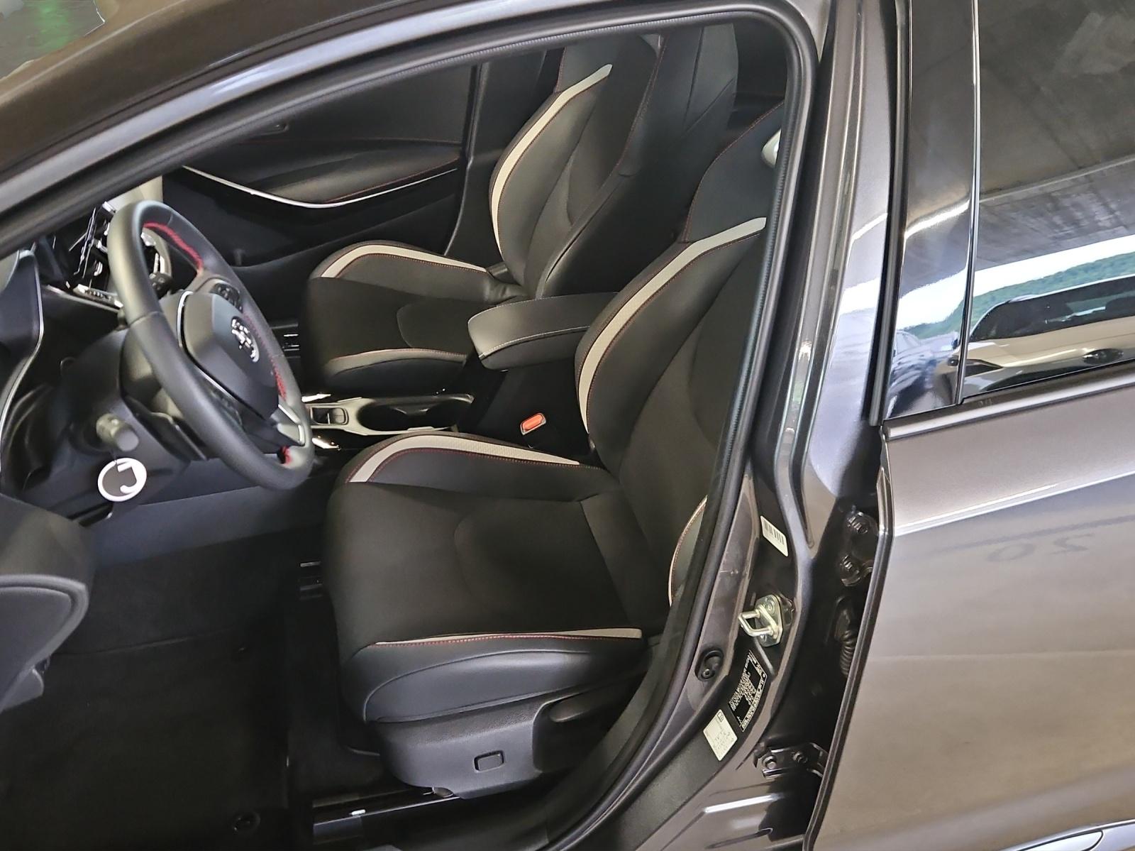 TOYOTA Corolla Touring Sports 2.0 HSD GR Sport-image-8