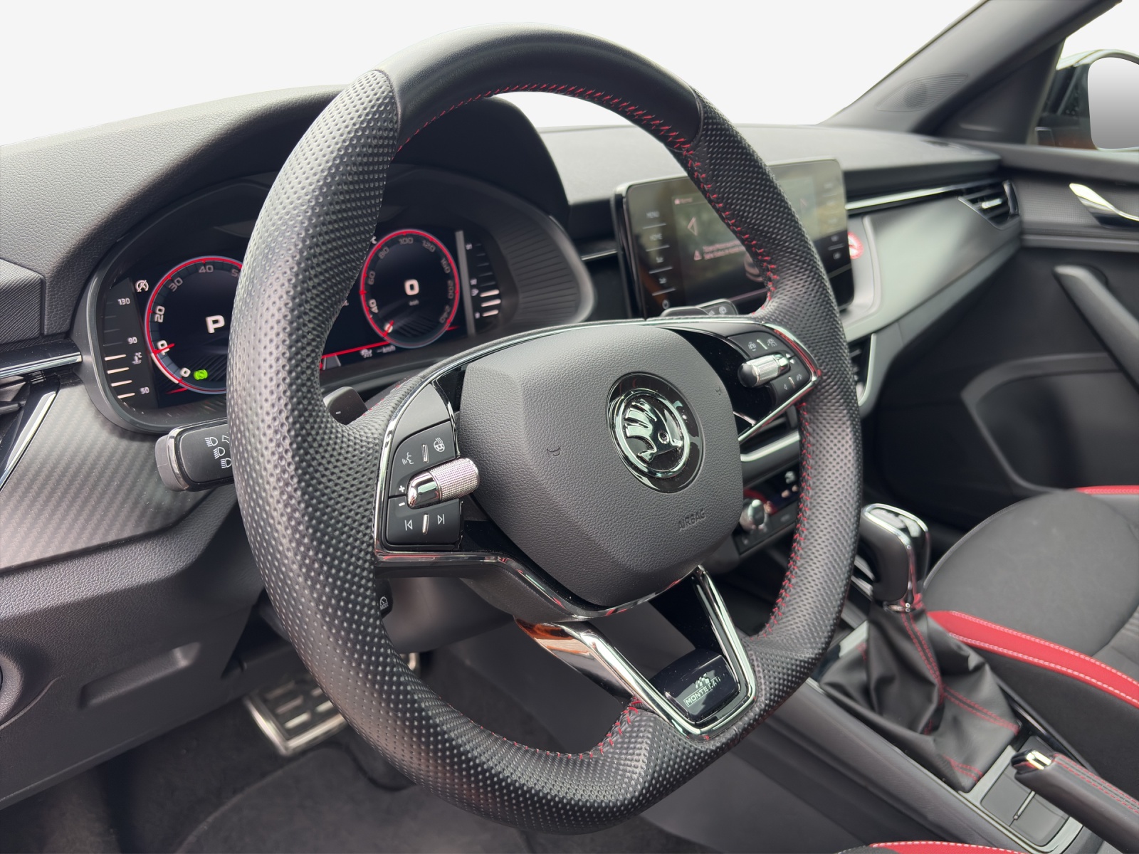 SKODA Kamiq 1.0 TSI Monte Carlo DSG-image-9