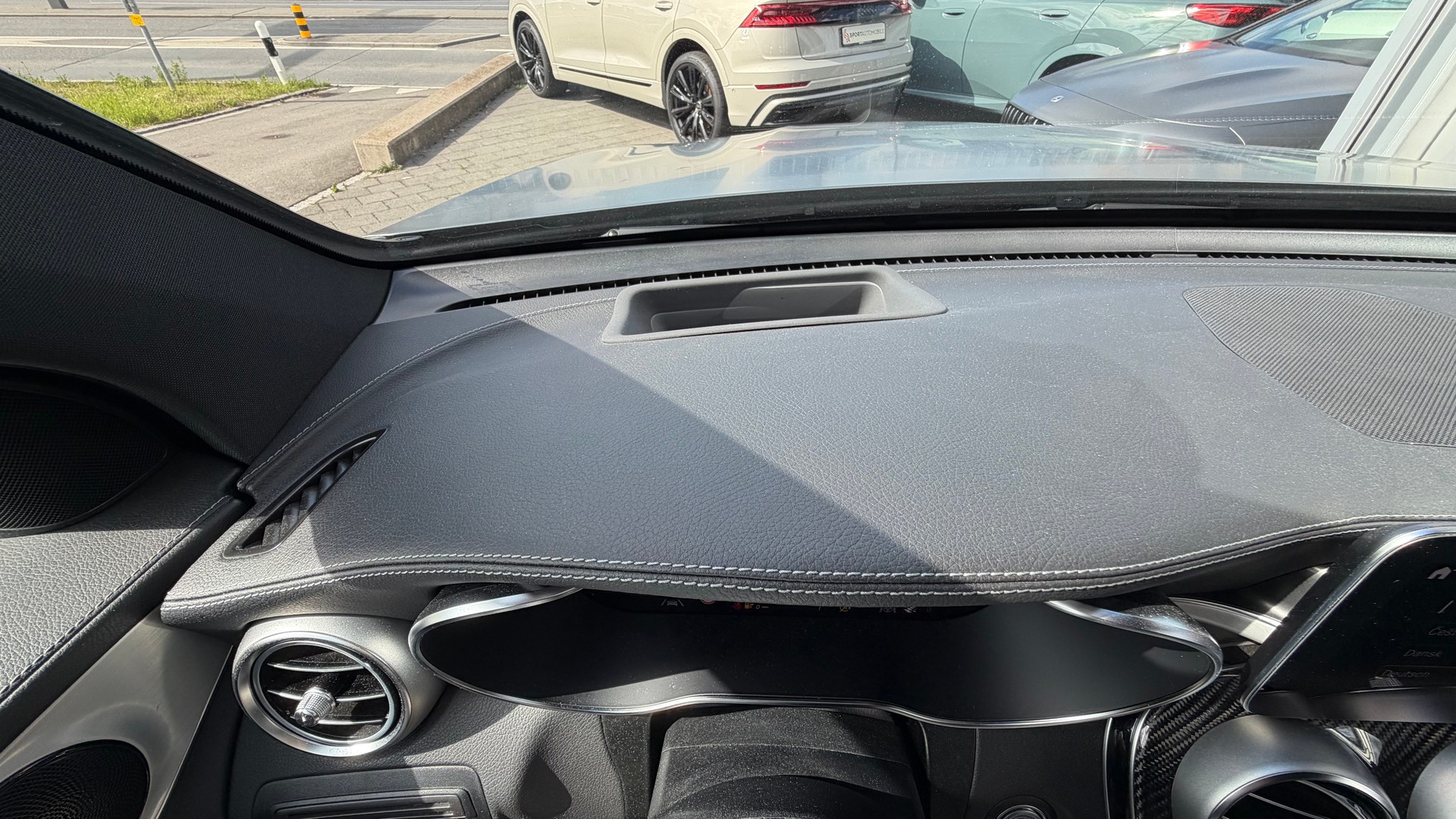 MERCEDES-BENZ GLC 63 S AMG 4Matic 9G-Tronic-image-23