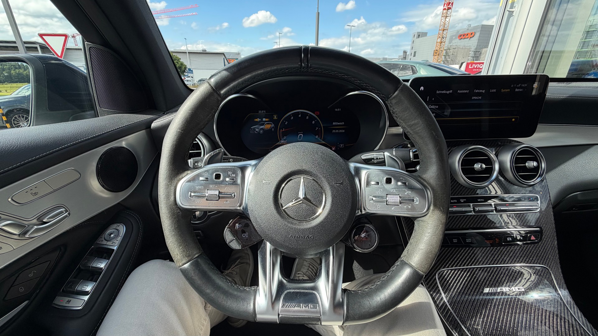 MERCEDES-BENZ GLC 63 S AMG 4Matic 9G-Tronic-image-22