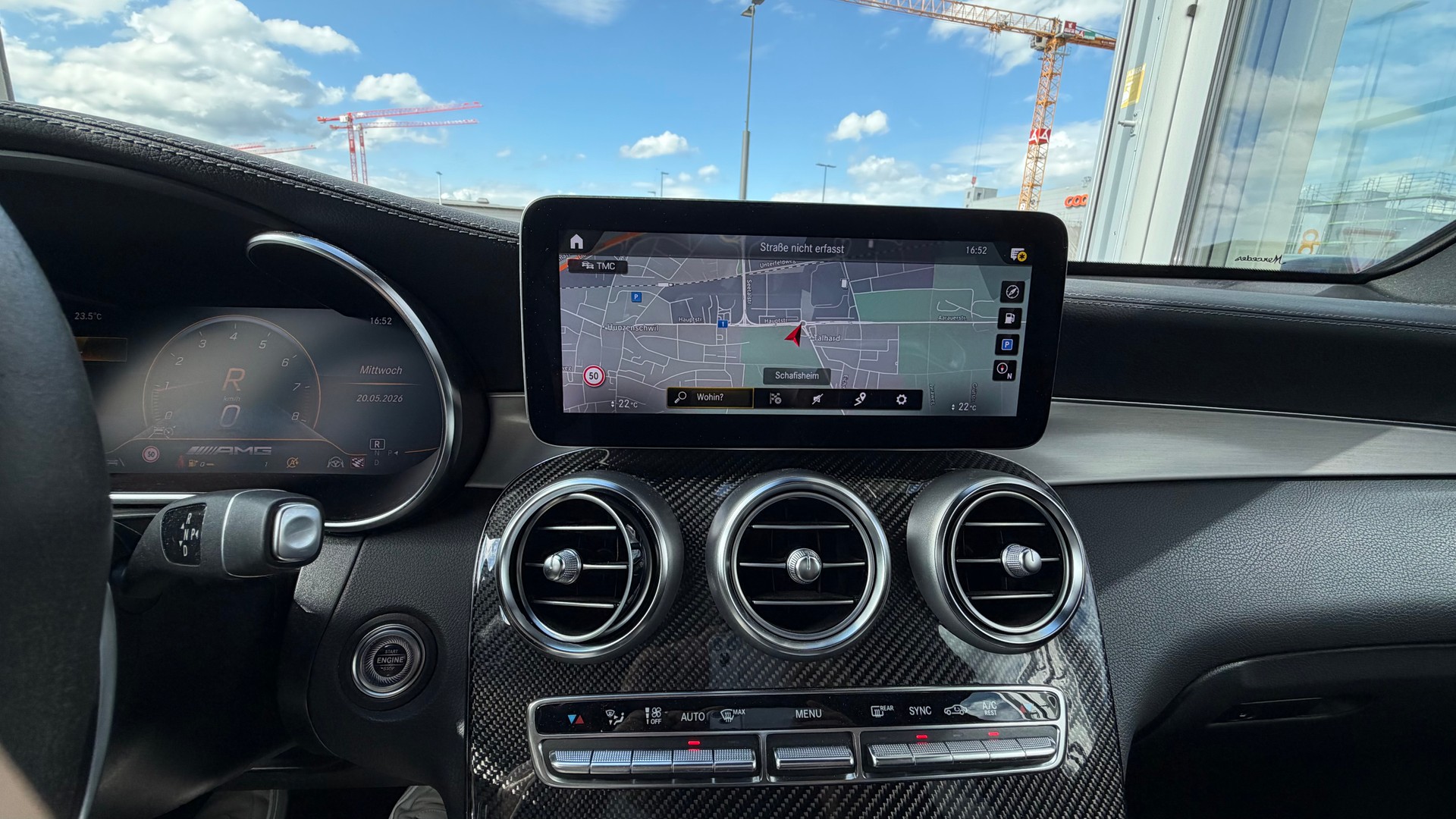 MERCEDES-BENZ GLC 63 S AMG 4Matic 9G-Tronic-image-32