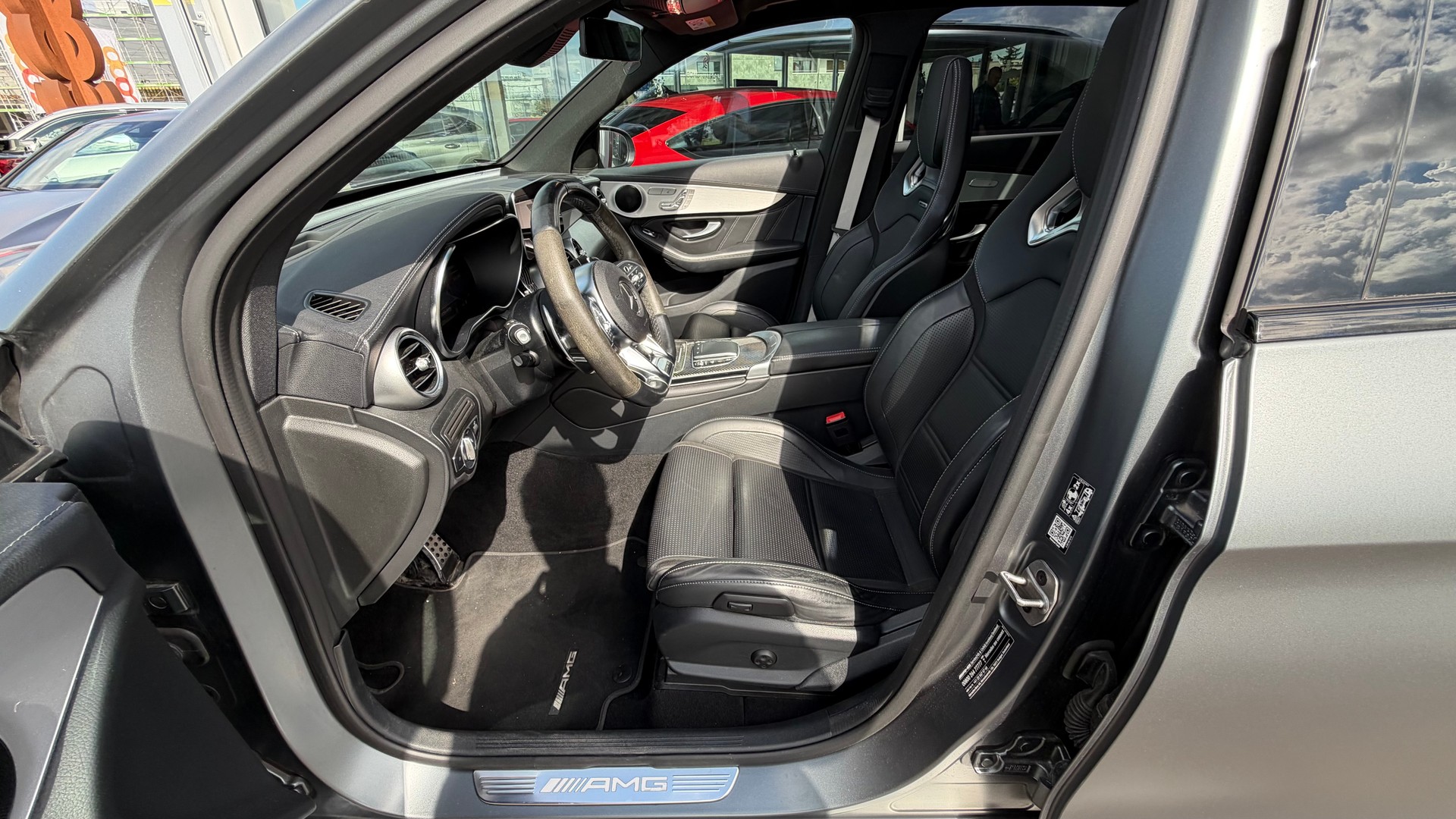 MERCEDES-BENZ GLC 63 S AMG 4Matic 9G-Tronic-image-19
