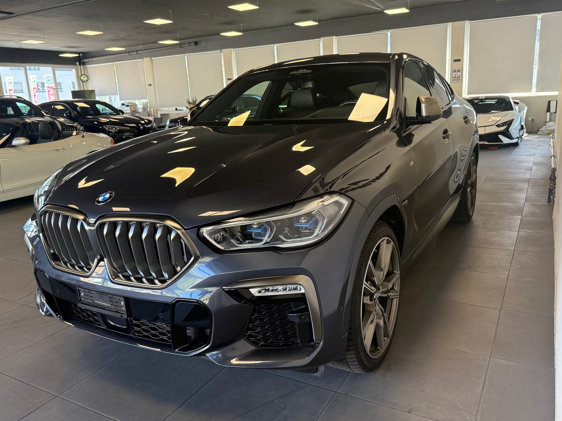 BMW X6 M50i Steptronic M-Sport G06 CH-showroom-element-1