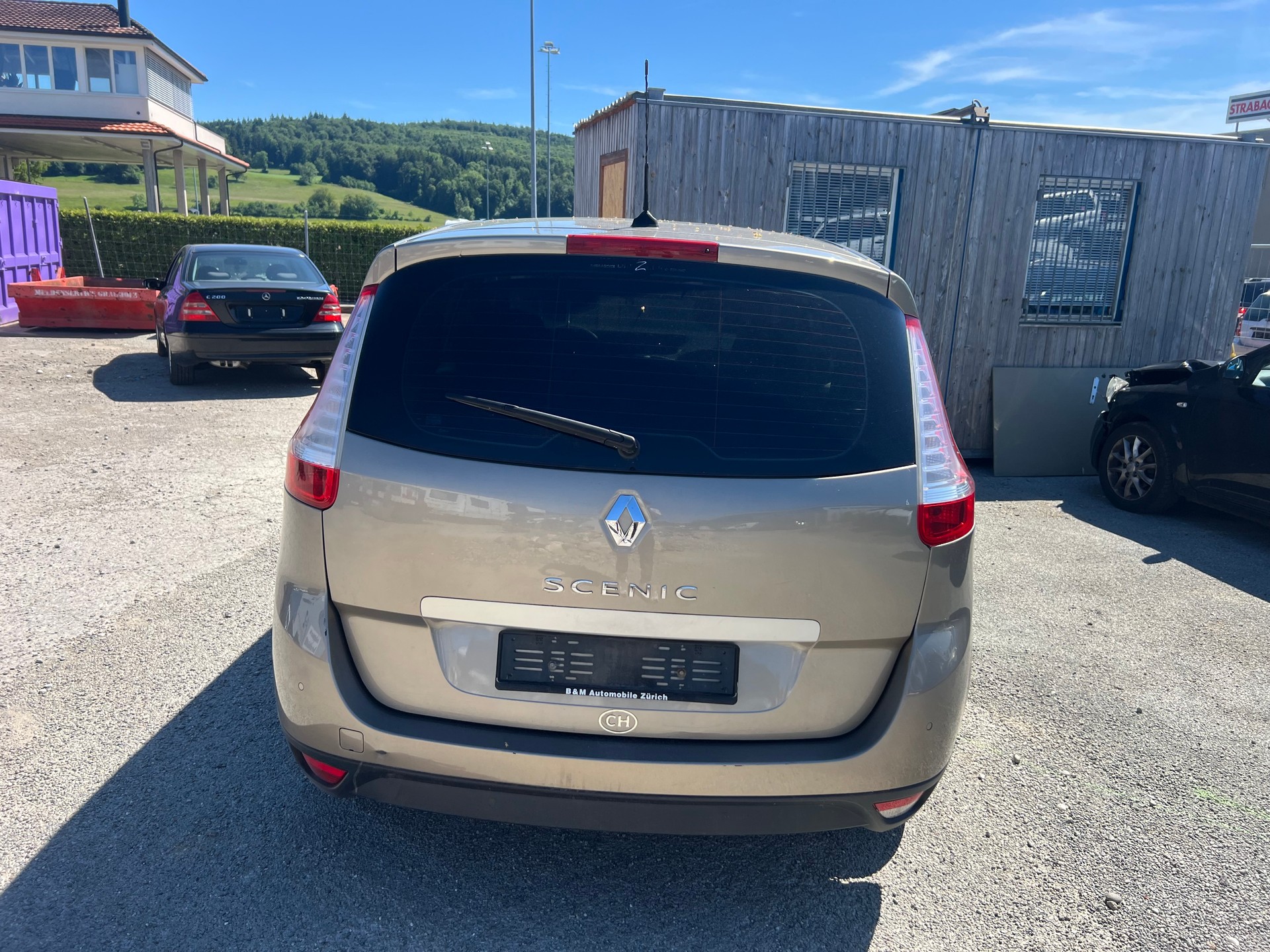 RENAULT Grand Scénic 2.0 16V Dynamique X-Tronic CVT-image-5