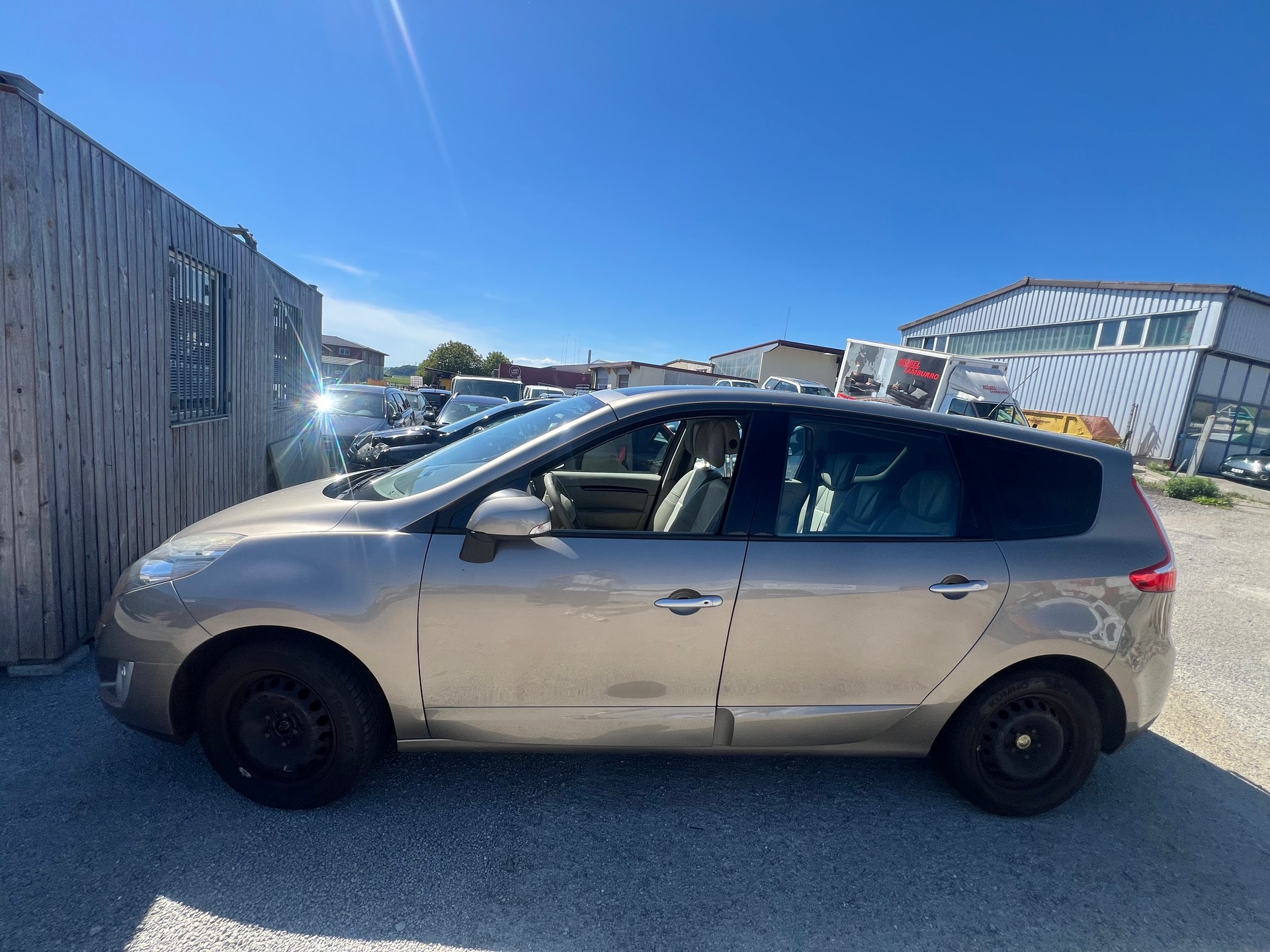 RENAULT Grand Scénic 2.0 16V Dynamique X-Tronic CVT-image-7