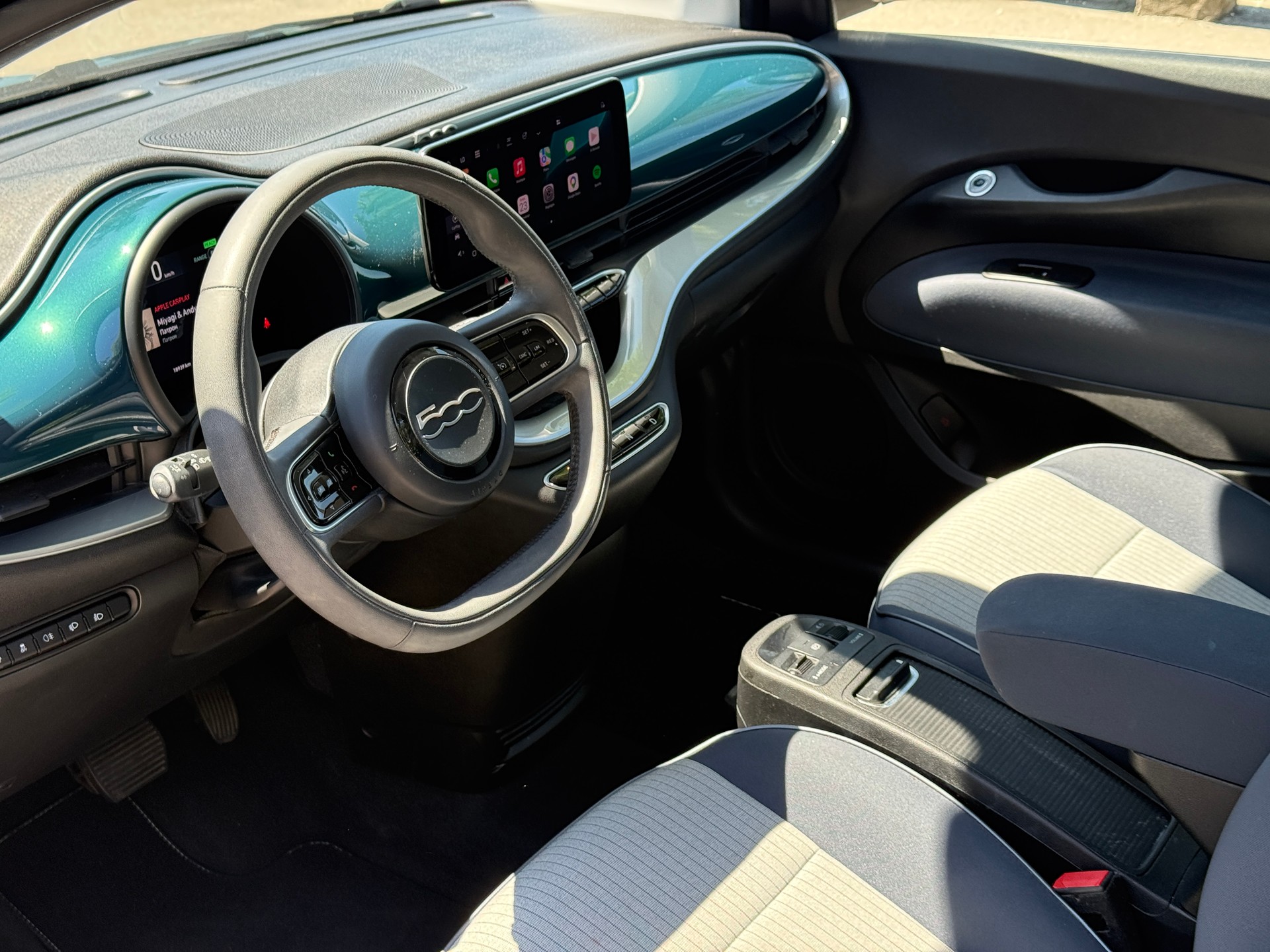 FIAT 500 electric 3+1 Icon 87 kW-image-9
