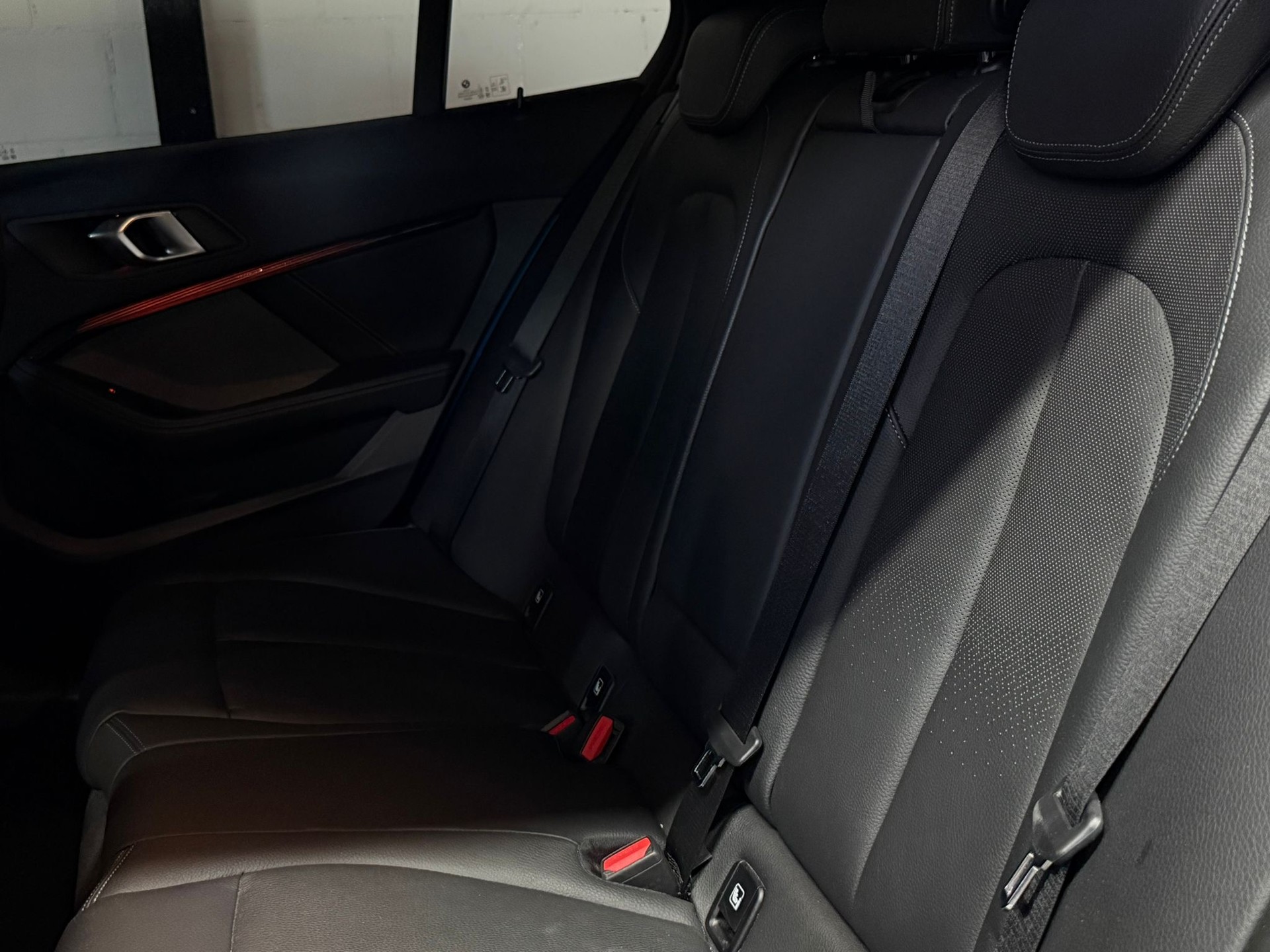 BMW M135i xDrive Steptronic-image-10