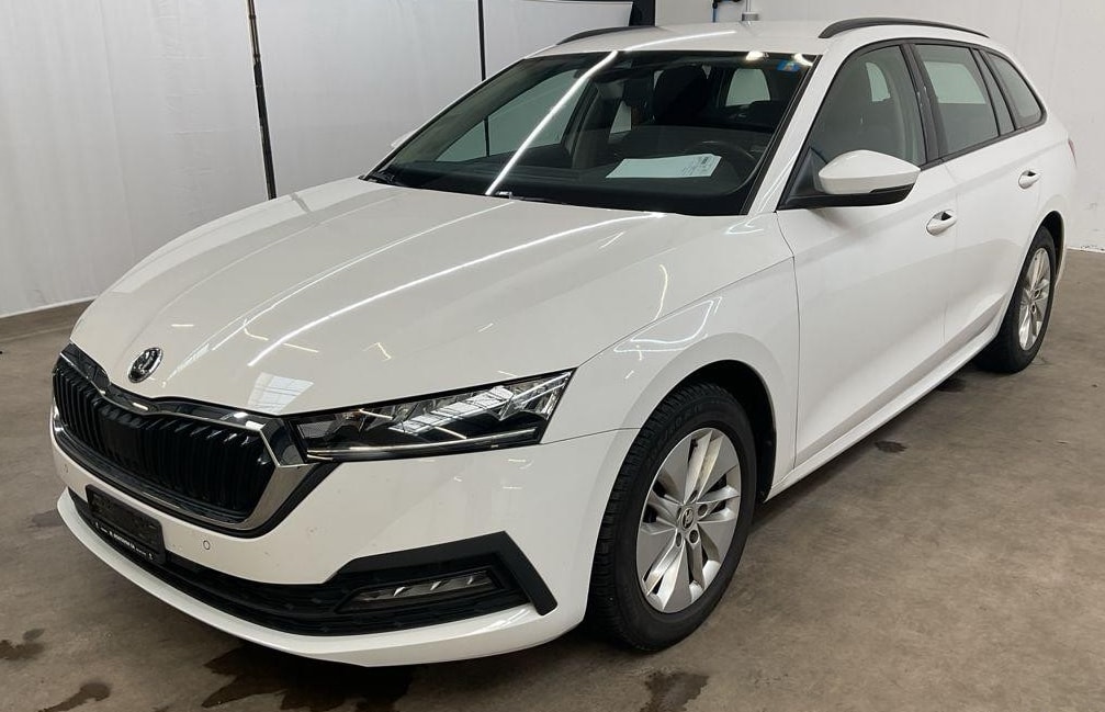 SKODA Octavia Combi 2.0 TDI DSG Ambition 4x4