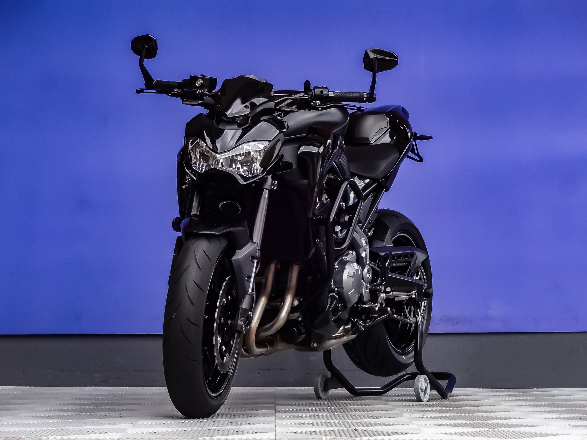 KAWASAKI Z 900-image-2