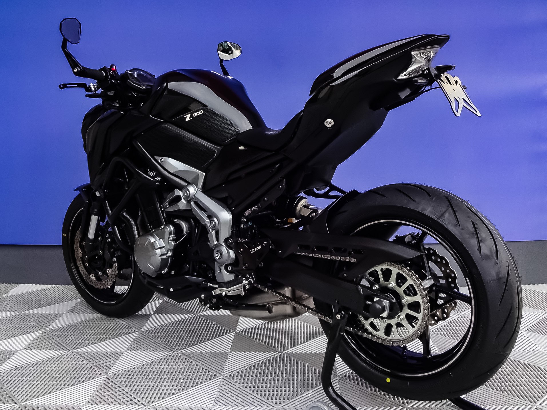KAWASAKI Z 900-image-4