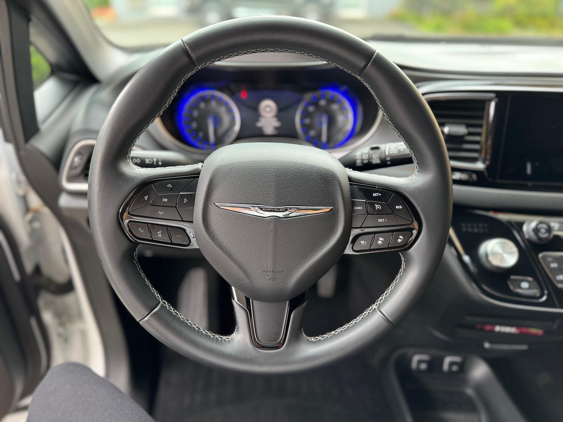 CHRYSLER Touring L-image-7