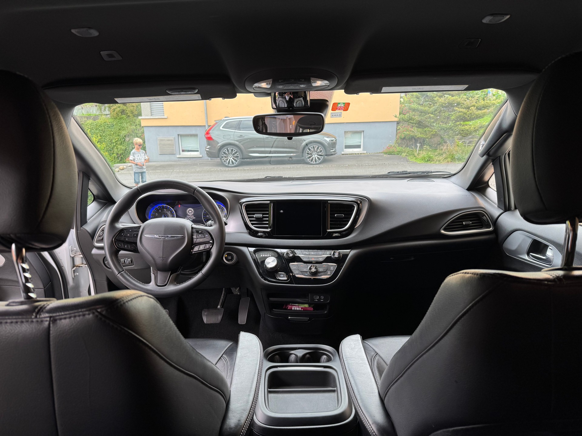 CHRYSLER Touring L-image-9