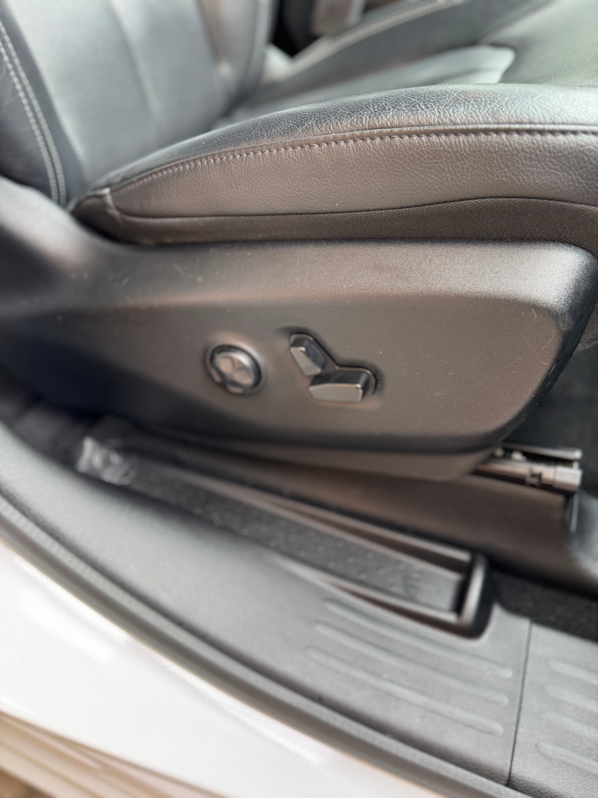CHRYSLER Touring L-image-16