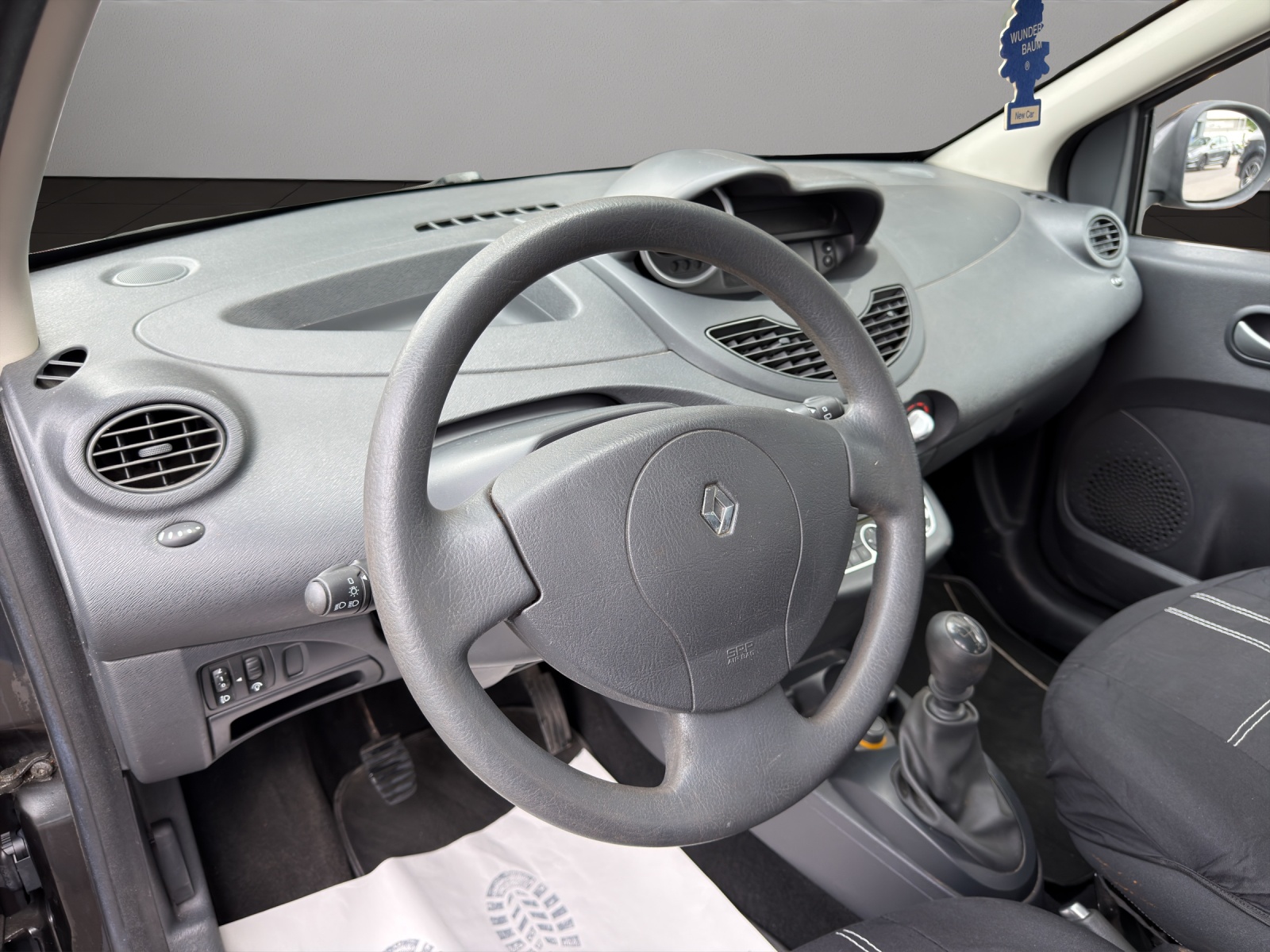 RENAULT Twingo 1.2 16V Expression-image-9