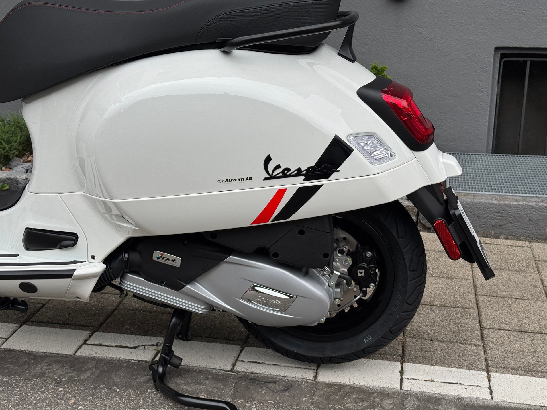 PIAGGIO Vespa GTS 125 Super Sport RST Euro 5+-image-4
