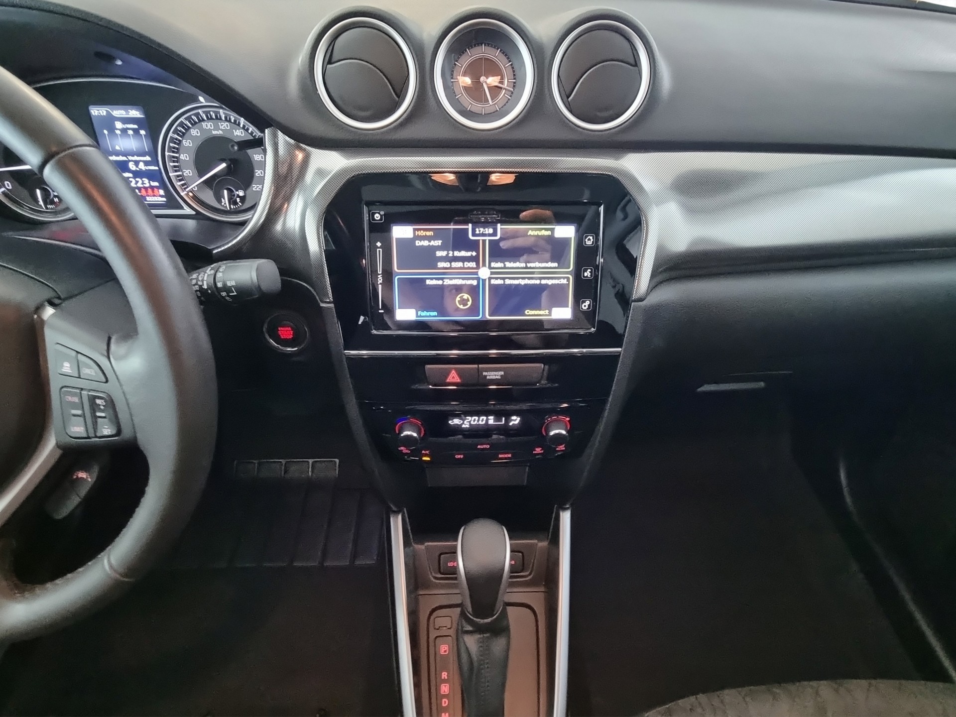 SUZUKI Vitara 1.4 BJT 140PS Compact Top 2017 4x4 Automat-image-9