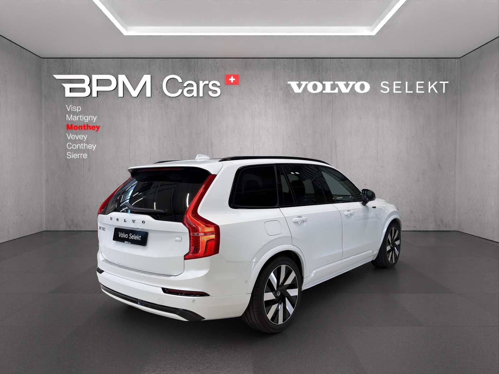VOLVO XC90 T8 eAWD PluginHybrid Xclusive Dark Geartronic-showroom-element-3