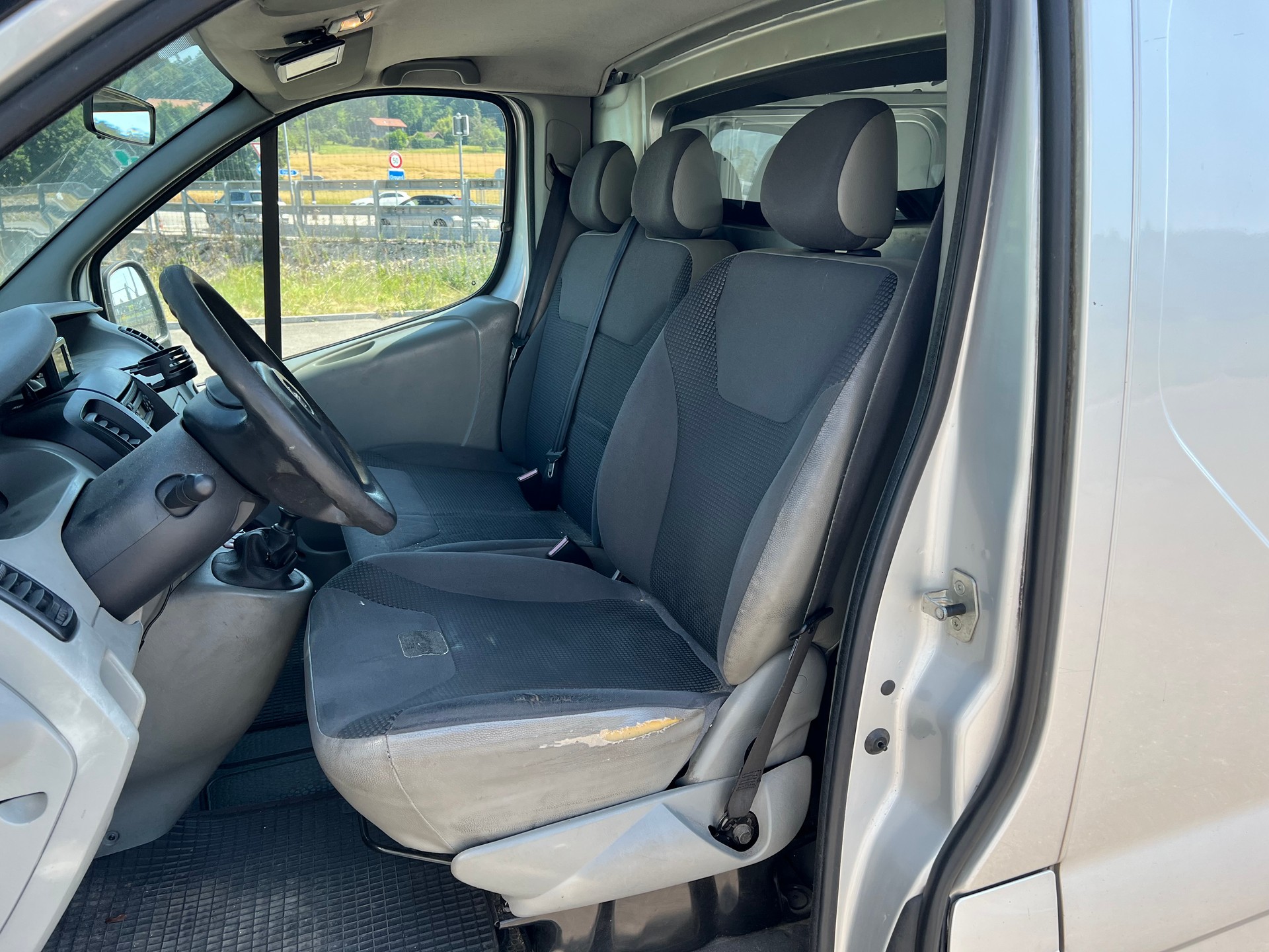 OPEL Vivaro 2.5 CDTI 2.9t L2H1-image-10